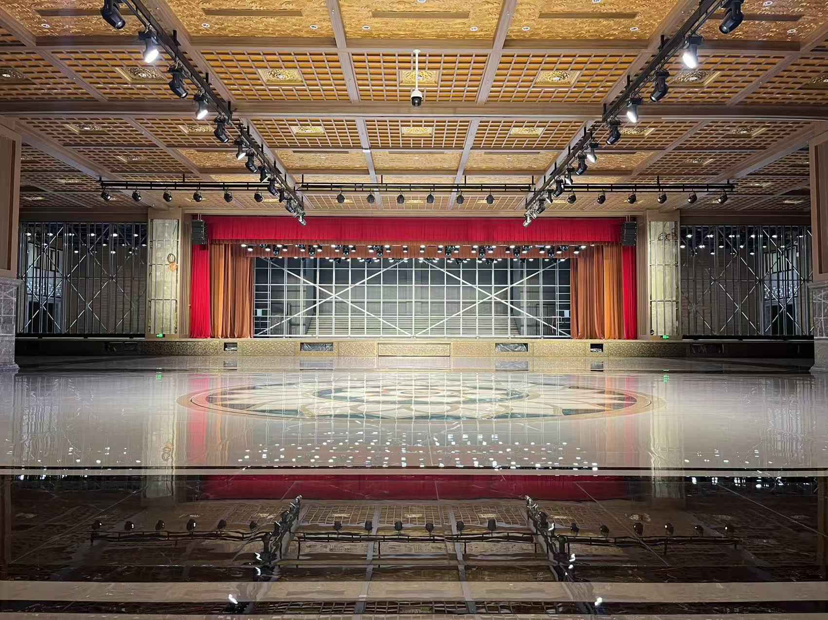 Nanjing Lishui Donglushan Elevating and Rotating Platform